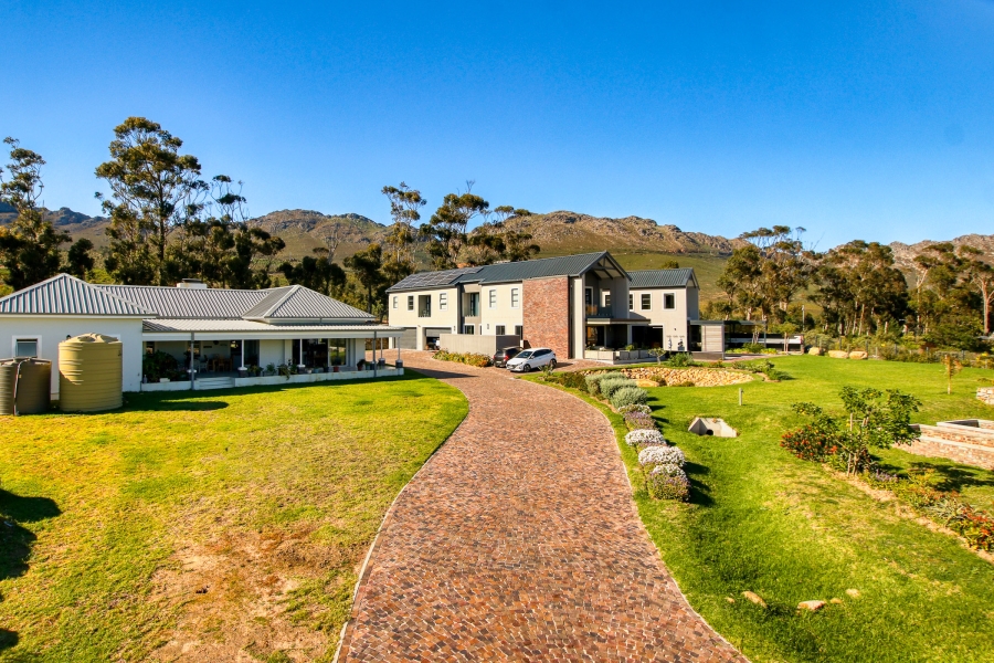 8 Bedroom Property for Sale in High Riding Country Estate Western Cape